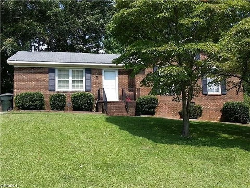 1st image of 802 Mystic Dr