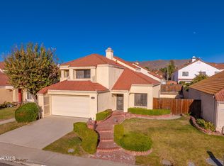 2104 Crosscreek Ave, Simi Valley, CA 93063