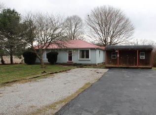 114 Taylor St, Oakland, KY 42159