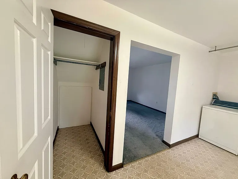 239 N Plum St #5 — Photo 6