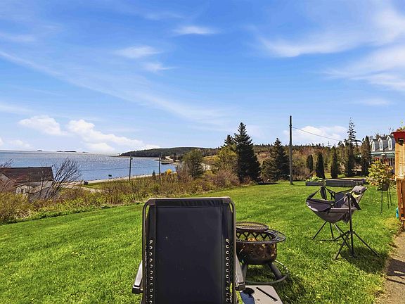 5th image of 286 Beaver Harbour Rd