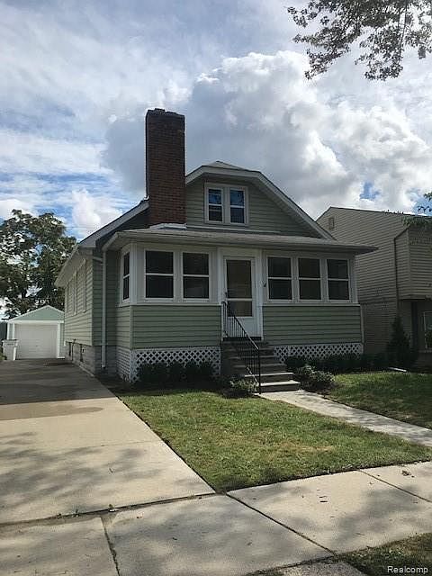 1st image of 23068 Berdeno Ave