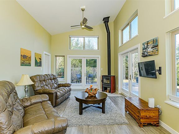 3rd image of 9854 Stin Qua Rd