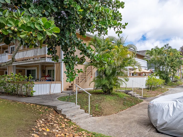 393 Mananai Pl #T — Photo 31