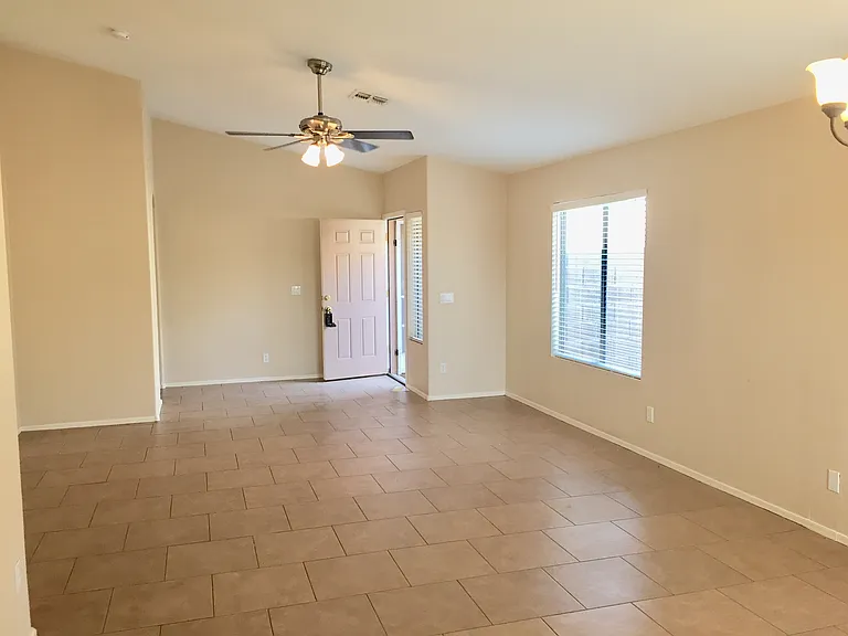 9323 W Harmony Ln — Photo 2