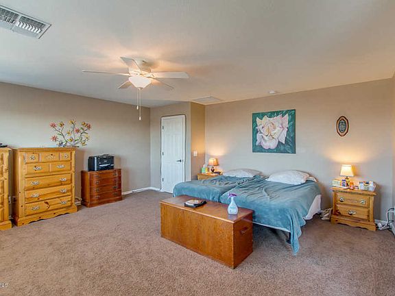 4th image of 1038 W Dove Tree Ave