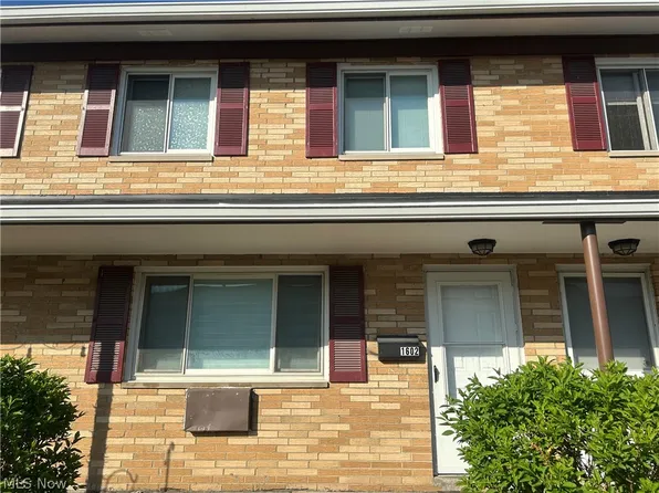 1602 Lee Terrace Dr, Wickliffe, OH 44092
