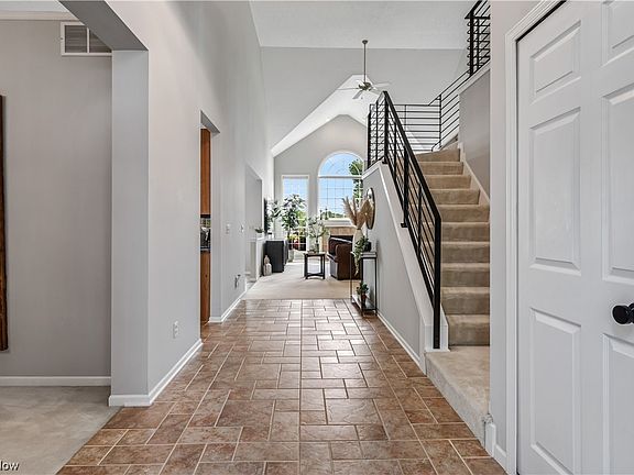 4th image of 3954 Hedgewood Dr