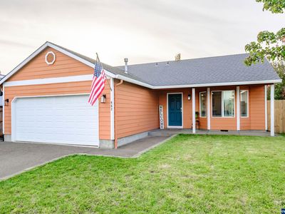 662 S 10th St, Independence, OR, 97351