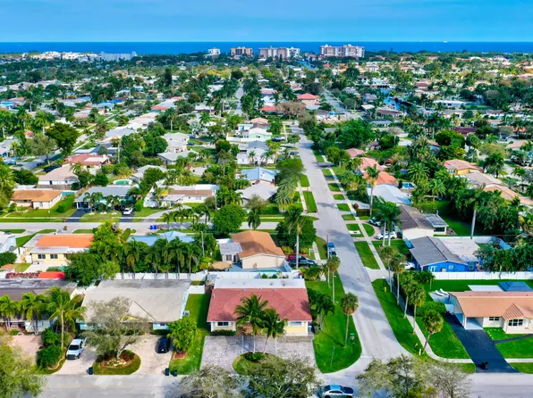 5100 NE 22nd Avenue #5100 & 5102, Lighthouse Point, FL 33064
