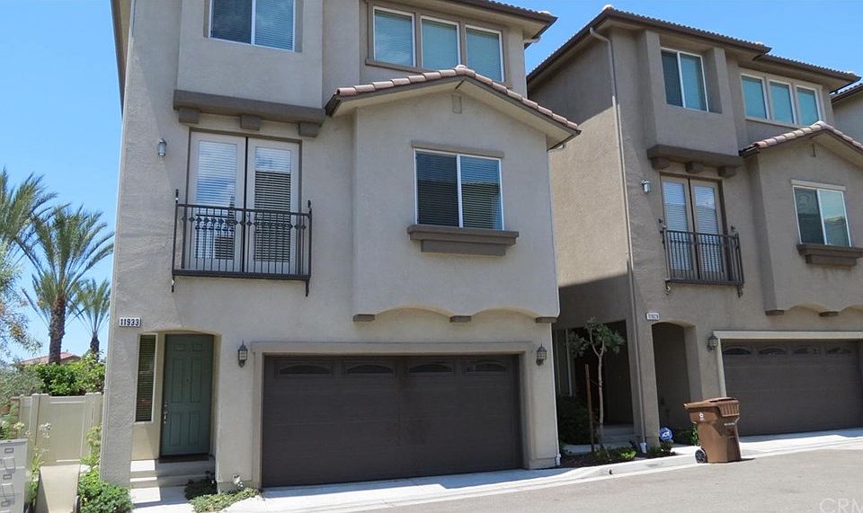 1st image of 11933 Coratina Ln