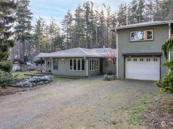 301 5th Street, Anacortes, WA 98221