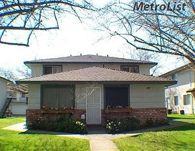 2nd image of 9504 Emerald Park Dr APT 1