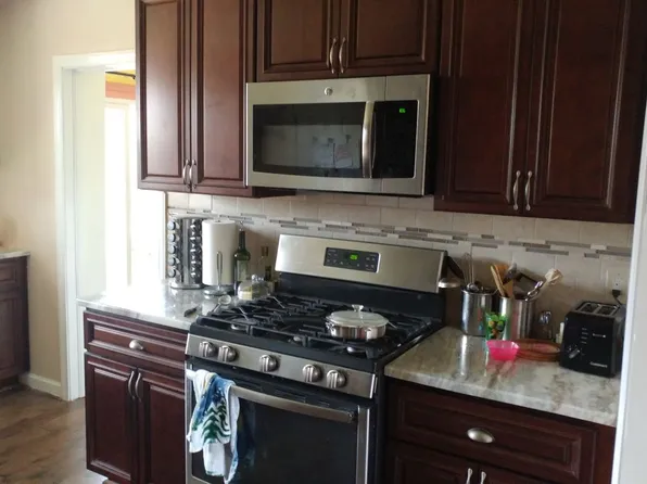 609 Hillwell Rd, Chesapeake, VA 23322