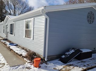 518 Loomis St, Cheboygan, MI 49721