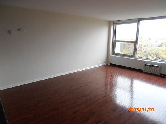 3rd image of 3600 N Lake Shore Dr APT 820