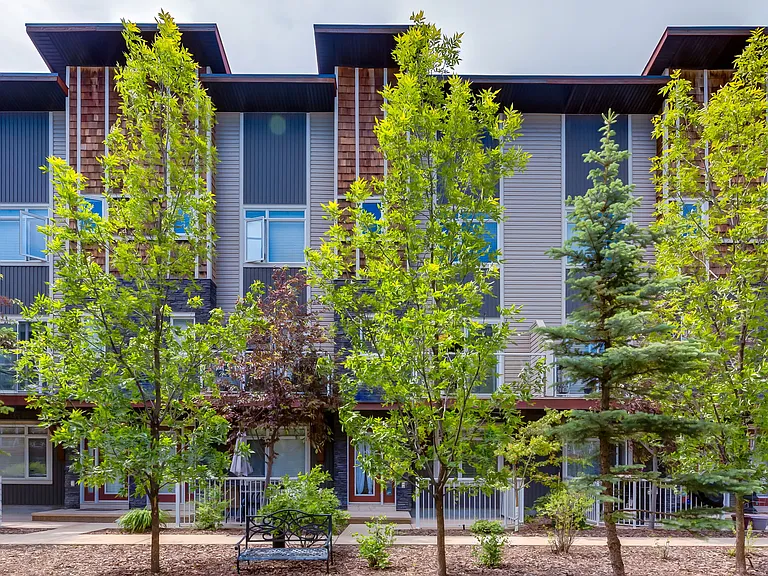 W Skyview Point Pl NE — Photo 35