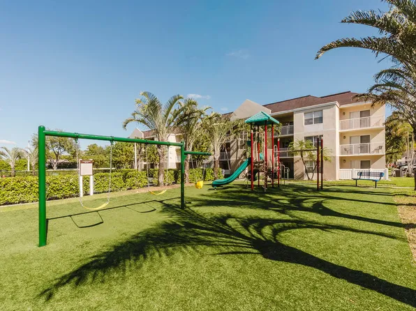 Legacy Palm Gardens