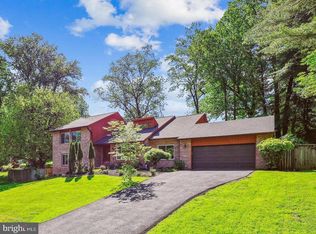 7916 Cypress Grove Ln, Cabin John, MD 20818