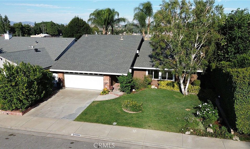 1st image of 24950 Avenida Balita