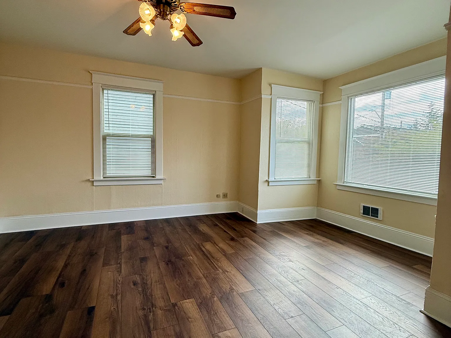 1 bed, 625 sqft, $1,600 — Photo 2