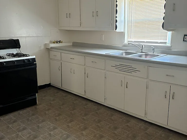 23575 Stewart Ave #1 — Photo 8