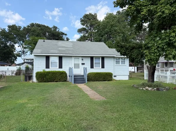 1330 Carolina St, Roanoke Rapids, NC 27870