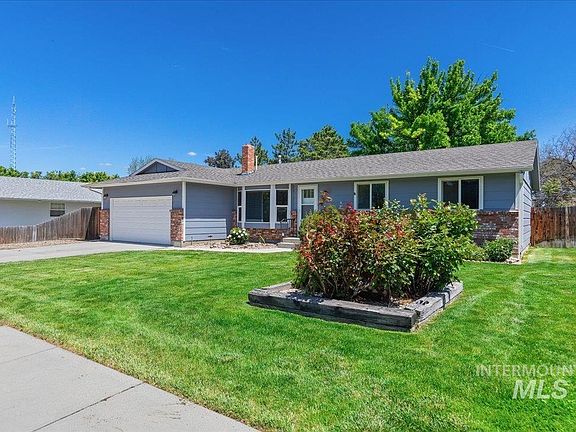 3rd image of 2311 Sylvan Dr