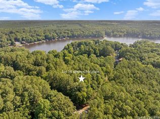 16 Hill Ln, Bracey, VA 23919