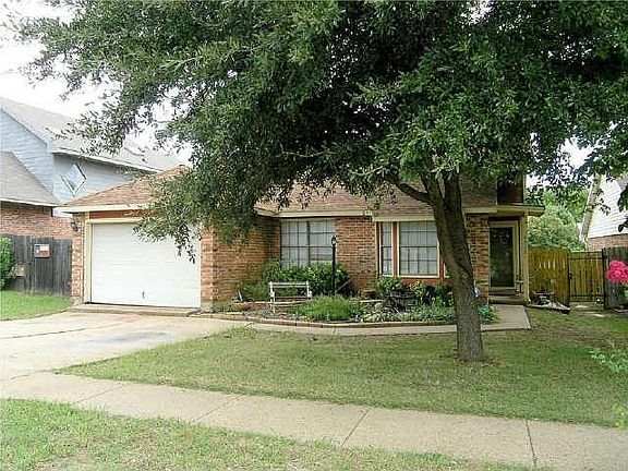 2nd image of 5523 Creek Valley Dr