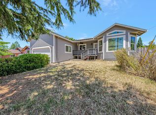 16780 Greenridge Rd, Hidden Valley Lake, CA 95467