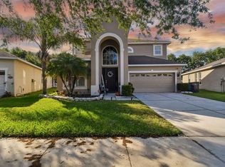 7910R Camden Woods Dr, Tampa, FL 33619