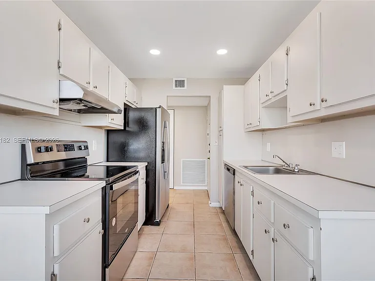 1300 NE Miami Gardens Dr #714E — Photo 16