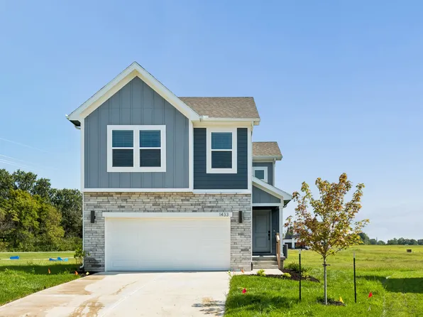 1433 SE Vantage Point Dr, Lees Summit, MO 64081