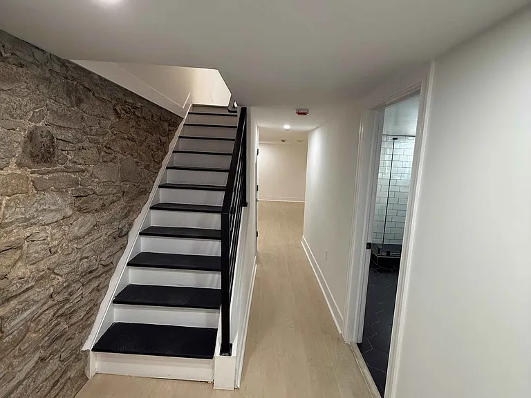 1012 W Lanvale St #1 — Photo 12