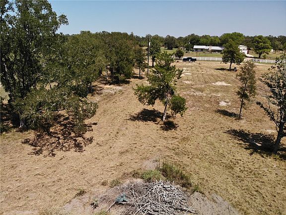 5th image of 1057 County Road 411