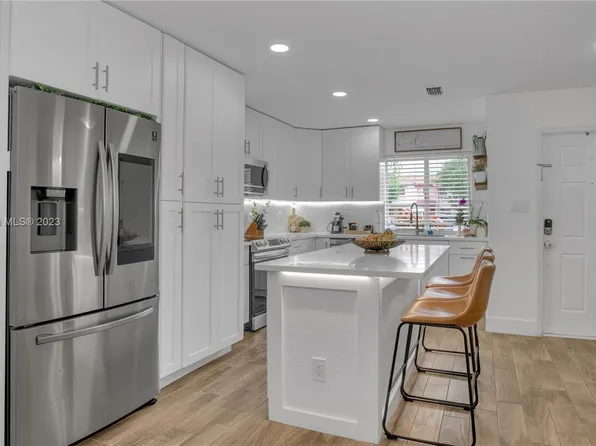 20866 NW 1st St #20866, Hollywood, FL 33029