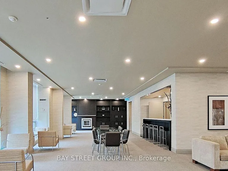 75 S Town Centre Blvd #310 — Photo 17