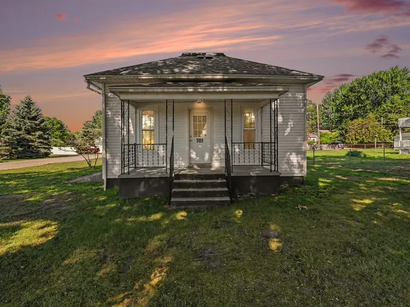701 Saint Catherine St, Ludington, MI 49431