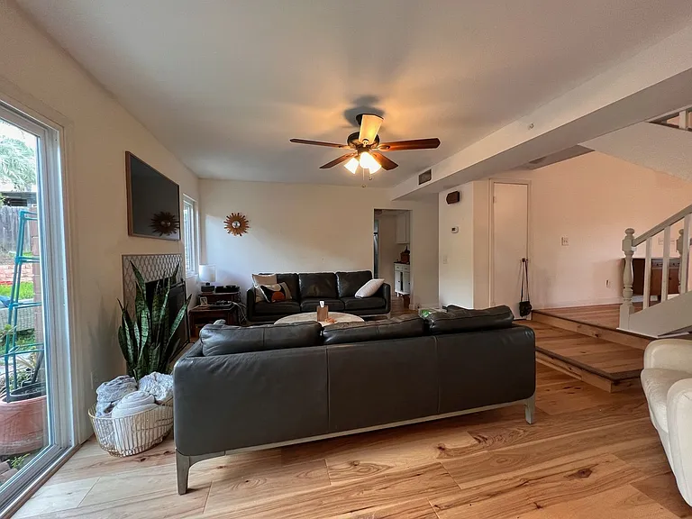 1906 Aspen Ln — Photo 5