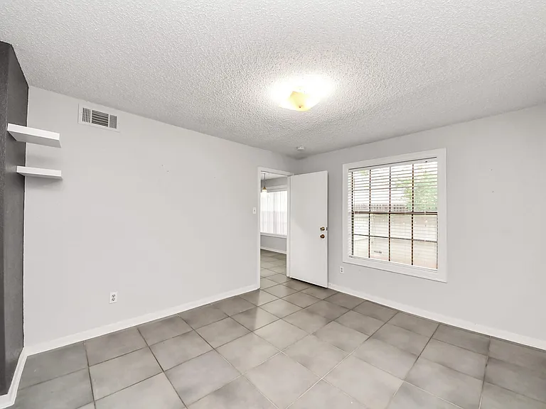 2750 Holly Hall St #911 — Photo 25