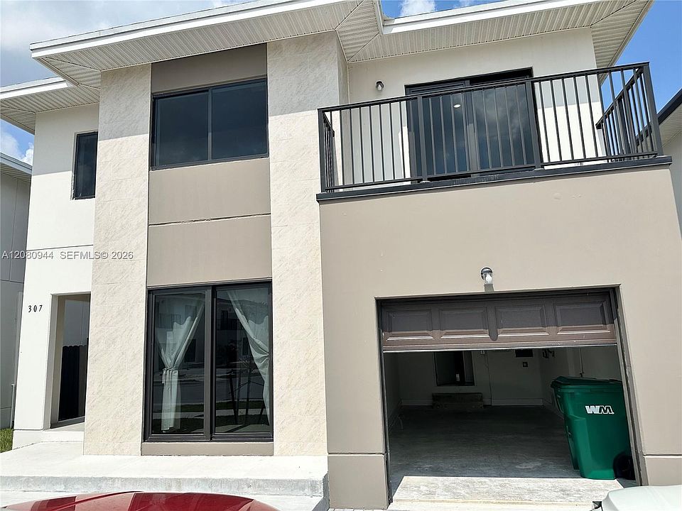 1st image of 307 NW 13th Pl 0