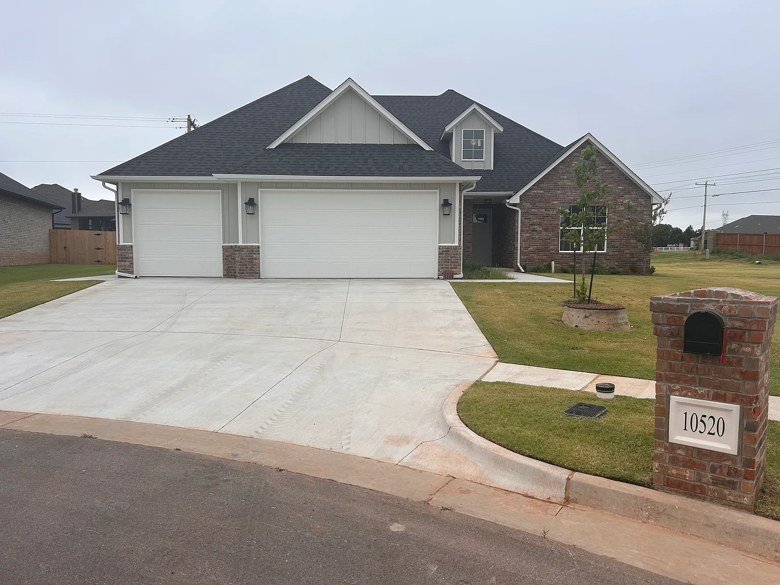 5 bed, 2263 sqft, $2,650 — Photo 1