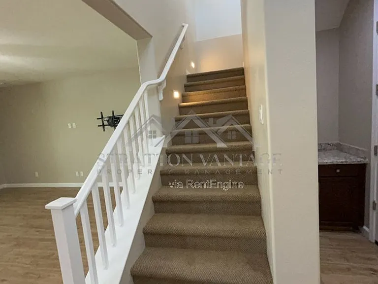 945 W Yellowstone Way — Photo 23