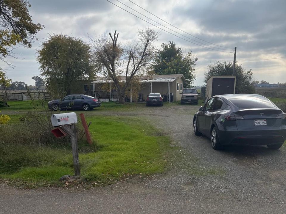 2nd image of 9596 Rogers Rd