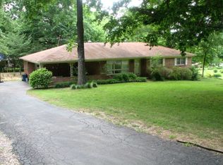 272 Skyline Dr, Huntingdon, TN 38344