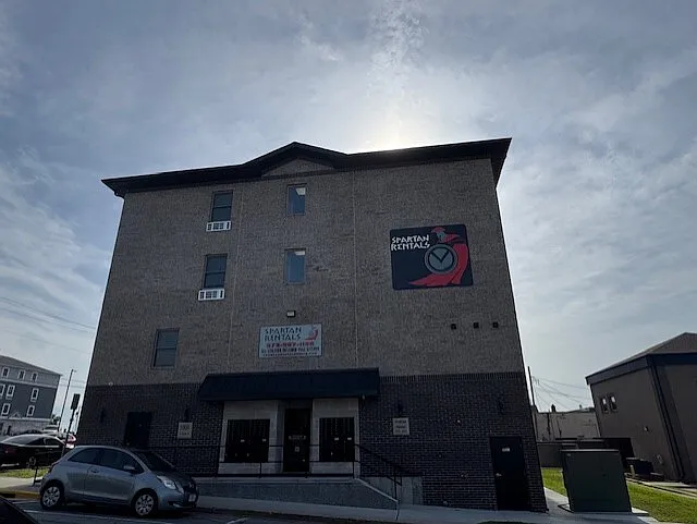 1008 N Rolla St — Photo 13