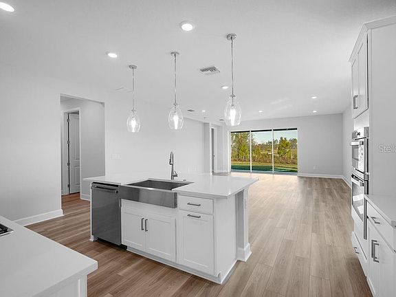 4th image of 1669 Anson Ln
