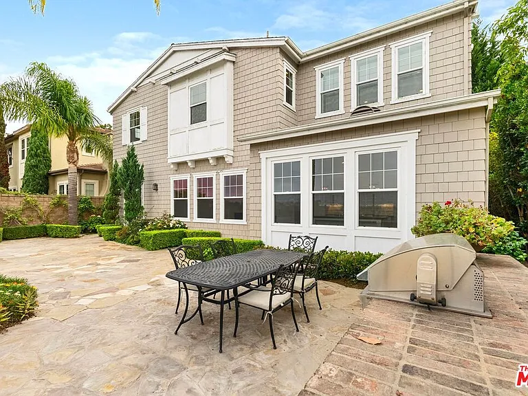 7391 Coastal View Dr — Photo 26