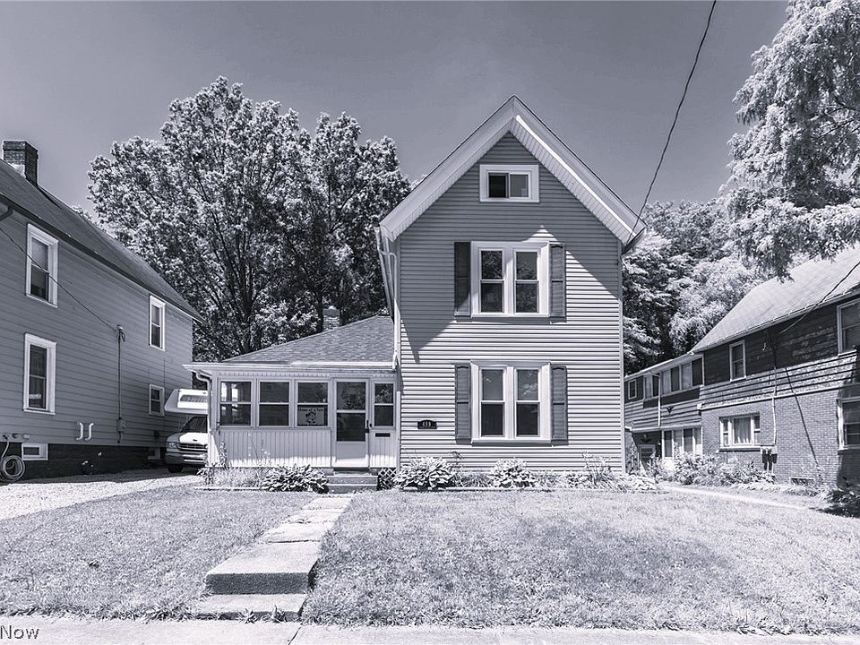 1st image of 459 Woodland Ave